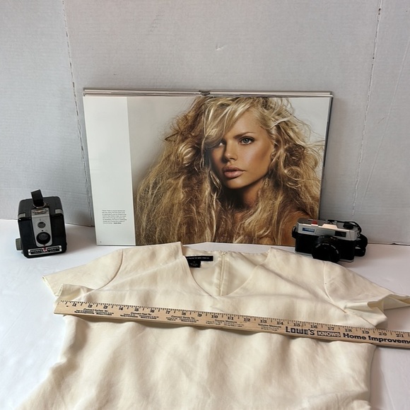 Jones New York Formal 72% silk , 28% linen cream maxi dress with button details - Picture 12 of 14